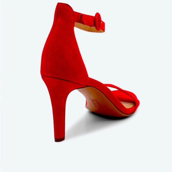 Naturalizer Kingsley Hot Sauce genuine suede shoes in size 6M. - Picture 3 of 5